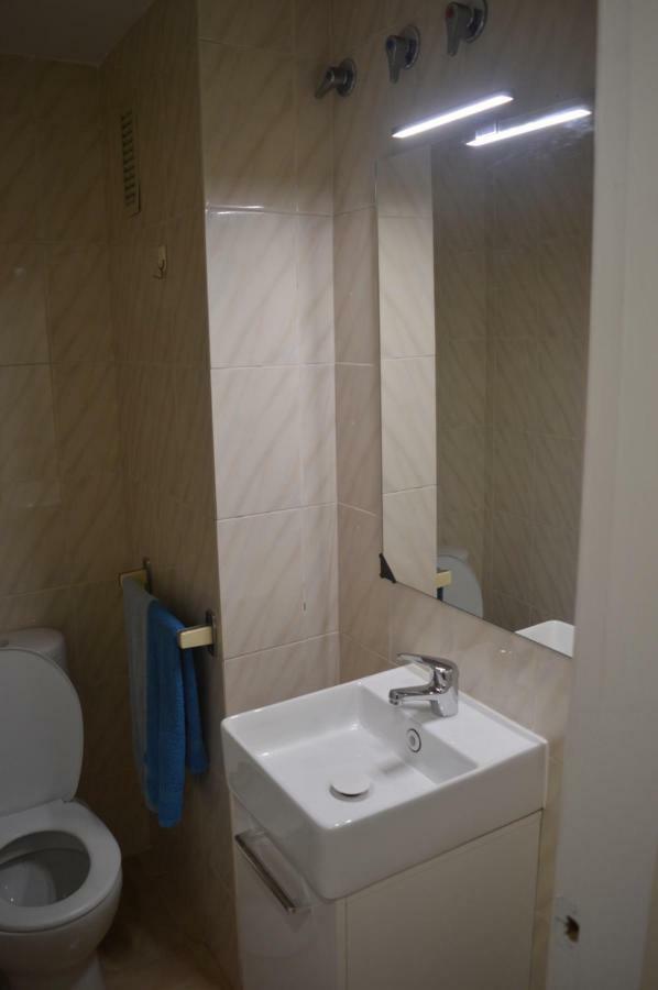 Apartamento Completo 200M Playa Apartment Росес Екстериор снимка